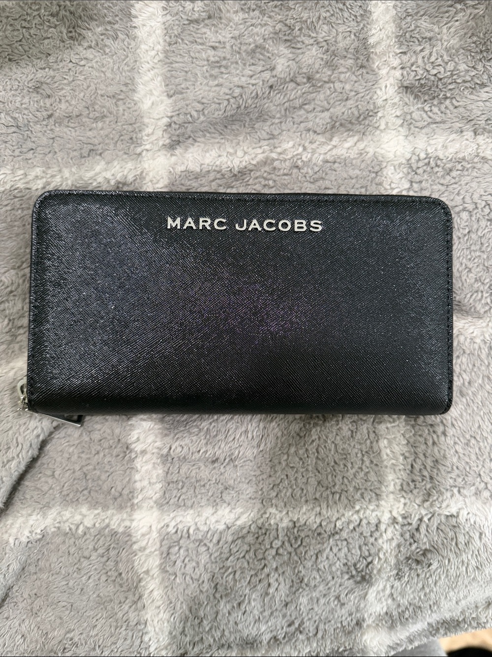 Marc Jacobs Black Saffiano Zip Wallet with Silver Logo